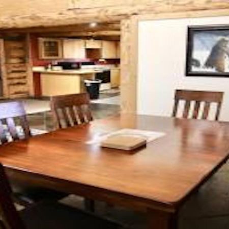 Villa Log Haven In Blanding Extérieur photo