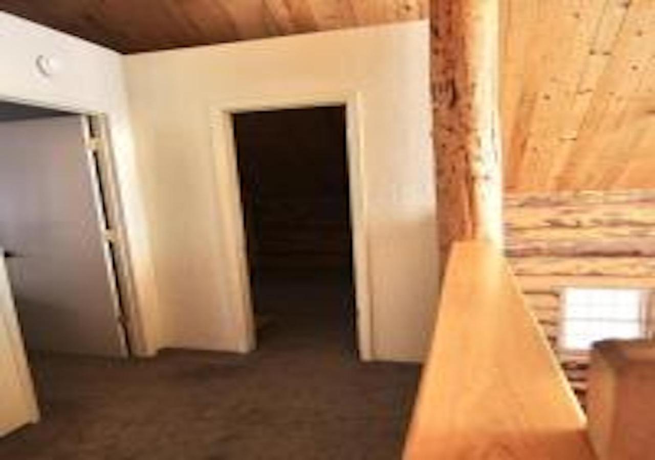 Villa Log Haven In Blanding Extérieur photo