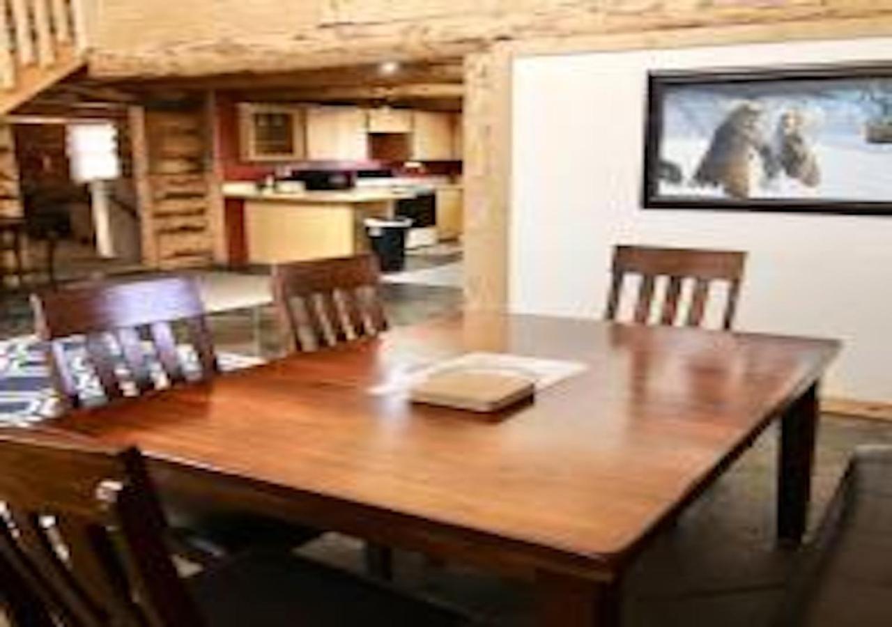 Villa Log Haven In Blanding Extérieur photo