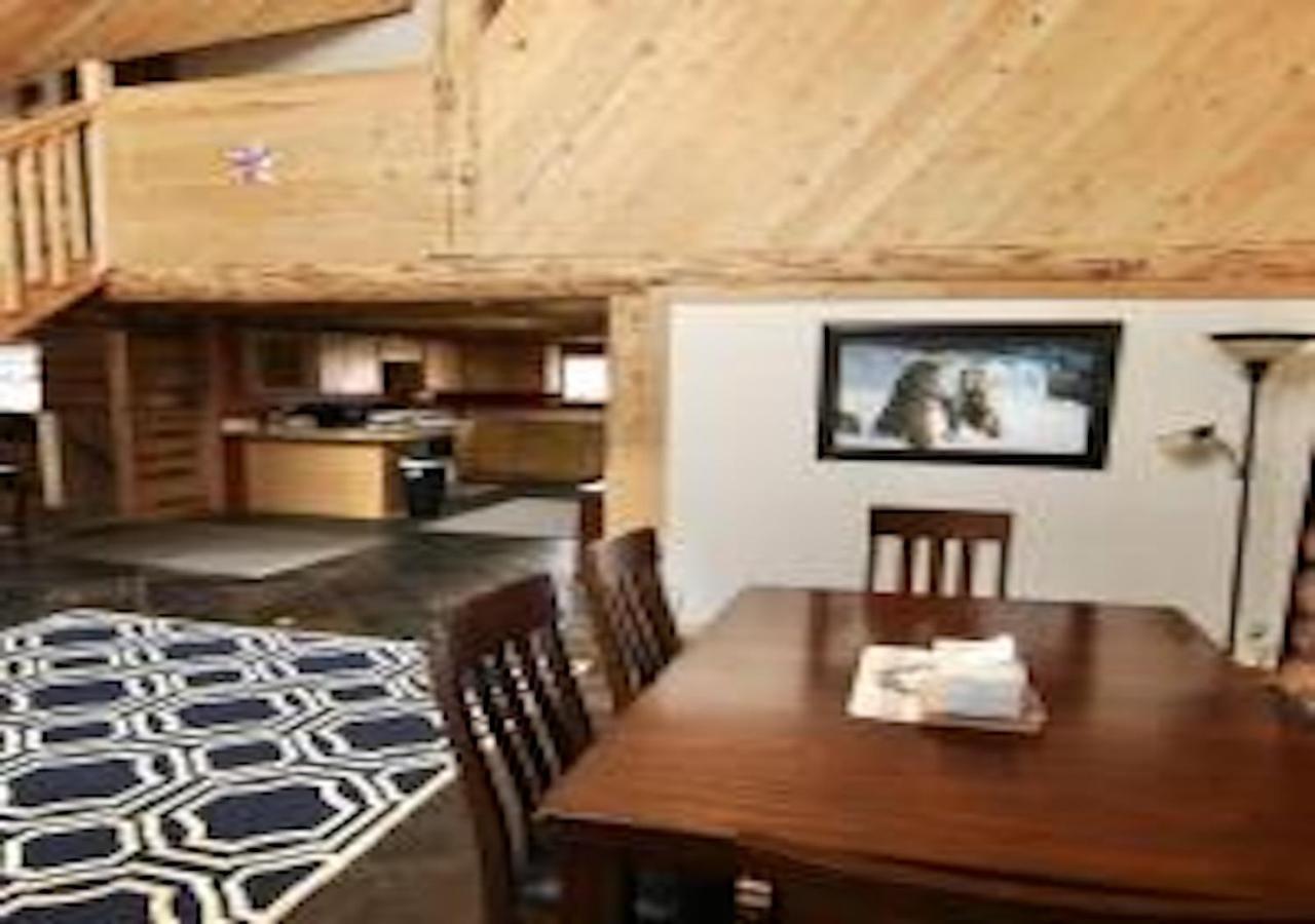 Villa Log Haven In Blanding Extérieur photo