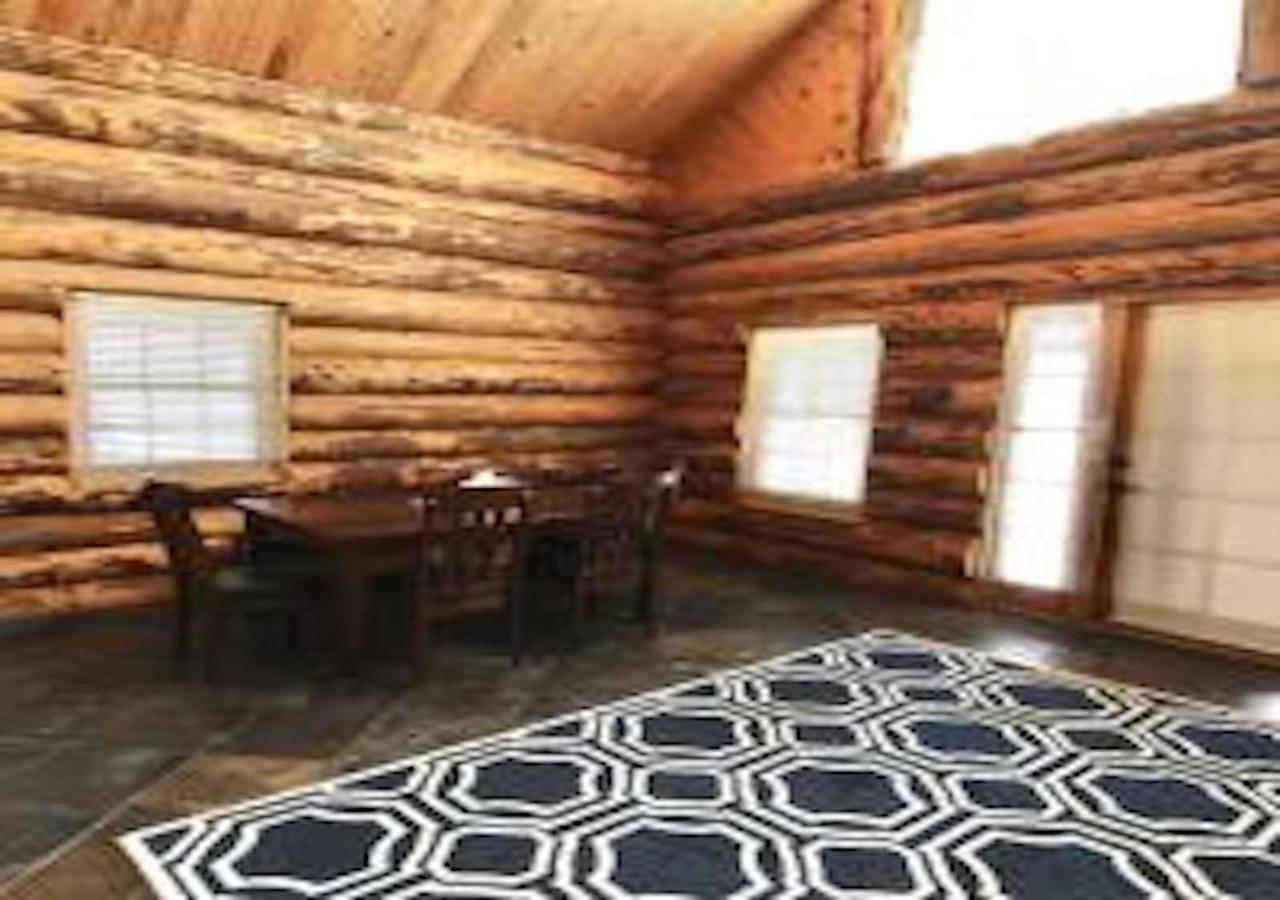 Villa Log Haven In Blanding Extérieur photo