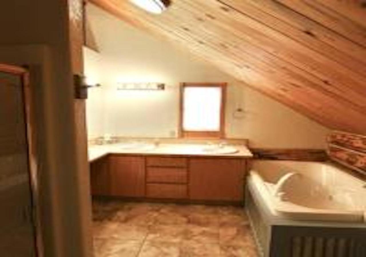 Villa Log Haven In Blanding Extérieur photo